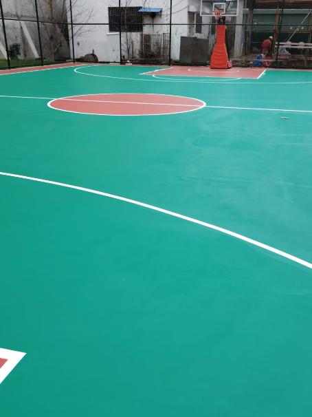 静海 球场长期使用易出现地面开裂